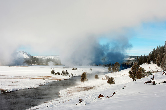Firehole River, Yellowstone National Park, Montana, USA