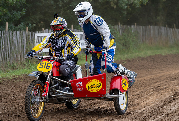 Mark Ramplee and Ian Marshall on their Hwdland 1000