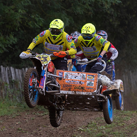Shaun Mallows and Colin Dunkley on their Wasp Yam 1000