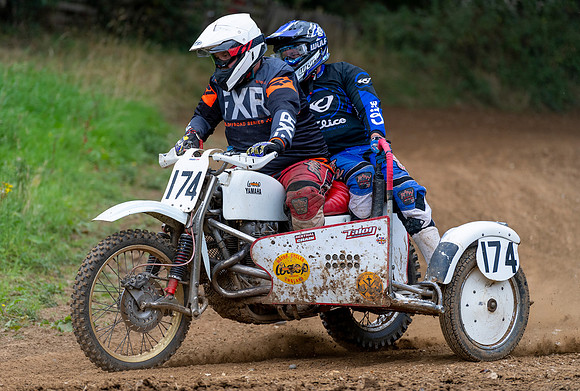 Alan Wear and Ian Hannam on their Wasp Yam 880