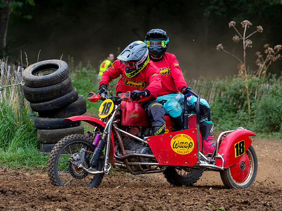 George Pelling and George Woff on their Wasp Triumph 1000