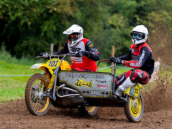Daniell Wary and Jack Watson on theie Wasp Yam 880