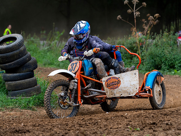 Ed and Chris Turner on their Wasp Yam 840