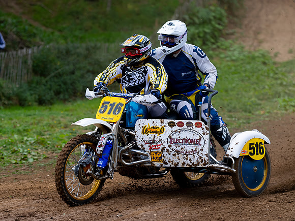 Mark Ramplee and Ian Marshall on their Hwdland 1000