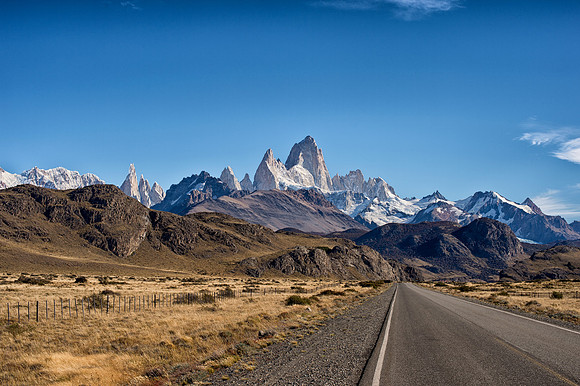 Fitz Roy Massif from the main road outside El Chalten, Province Santa Cruz, Patagonia, Argentina .0512