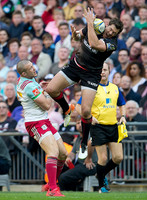 Saracens player catches the high ball