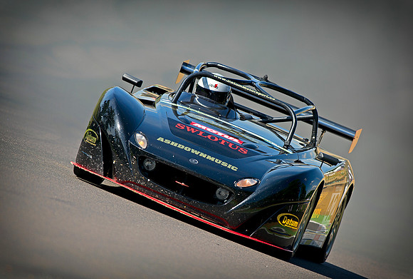 Lotus Elise of the Datum Multisport's team