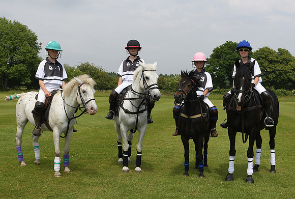 Pony Club.0999