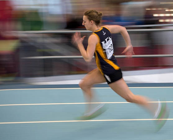 Women's under 20's track race at Lee Valley