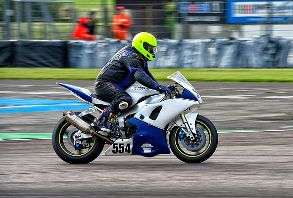 Kevin Clayton, Yamaha R1, NGRRC, Thruxton