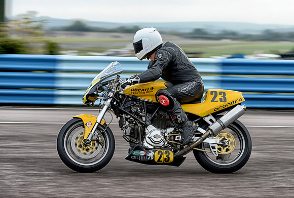 Damon Smith, Yamaha R1, NG Road Racing Thruxton