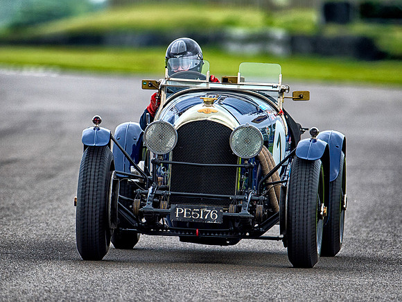 Richard Hudson drives the 1925 Bentley 3.4 1/2L at Benjafields Sprint