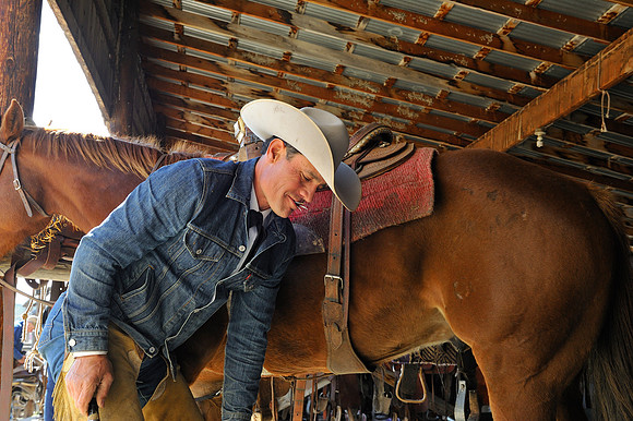 horse-ranch-sombrero-128