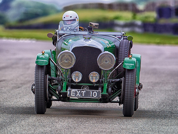 Nigel Batchelor drives the 1928 Bentley 4 1/2L at Benjafield's Sprint