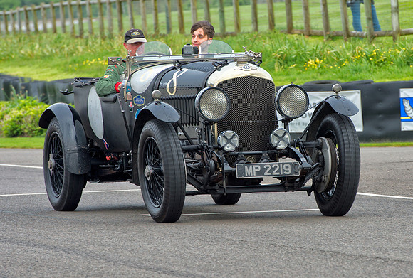 Guy Northam drives the 1928 Bentley 4 1/2L at Benjafield's Sprint