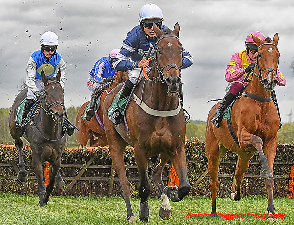 Daniel Sansom on Plantagenet in front at Towcester