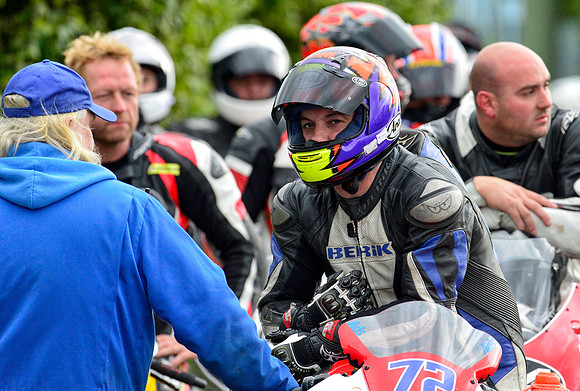 Adam Grouch on his Yamaha R6, NG Road Racing Thruxton