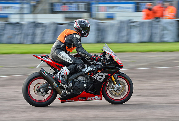 Ade Walbridge, Aprilla RSV4 RF, NGRRC, Thruxton