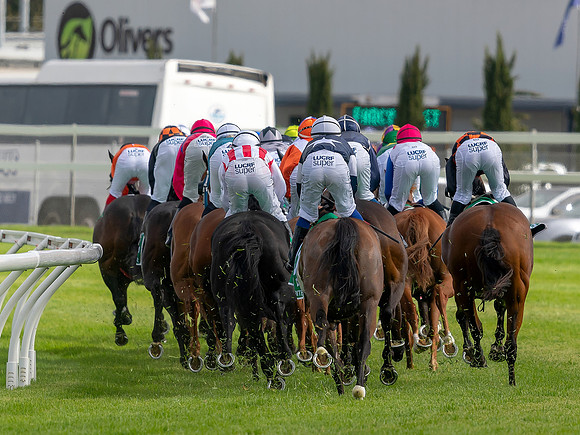 Adelaide Races.9.3.19.322