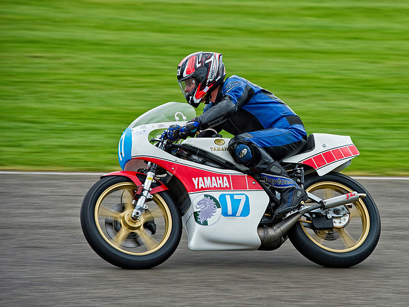 Stuart Tonge on his Yamaha TZ350G