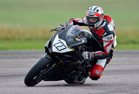 Peter Wilson, Suzuki GSXR 1000 K5, NG Road Racing Thruxton