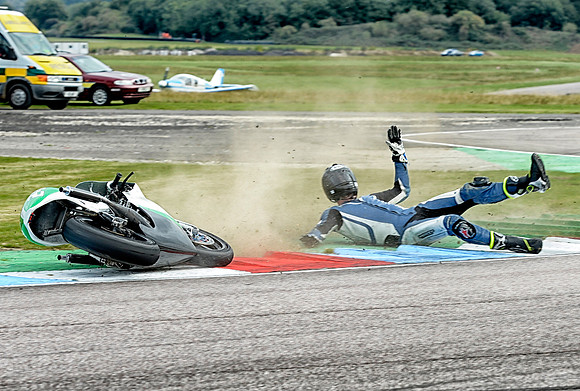 Henry Cox, Yamaha, TZ 250 crashes out at NG Road Racing Thruxton